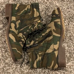 Women’s Camouflage Dress Boots